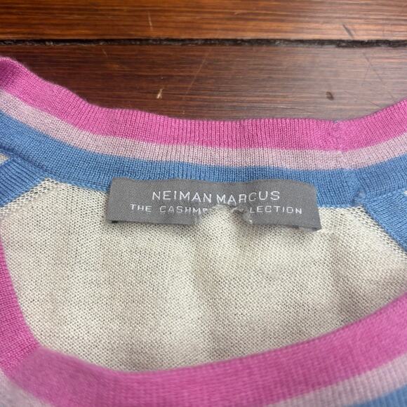 Neiman Marcus Fine Cashmere Crewneck Sweater - Picture 2 of 3